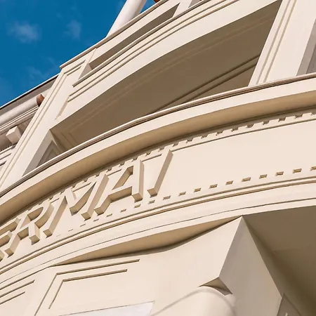 Heritage Fermai Hotel 4*